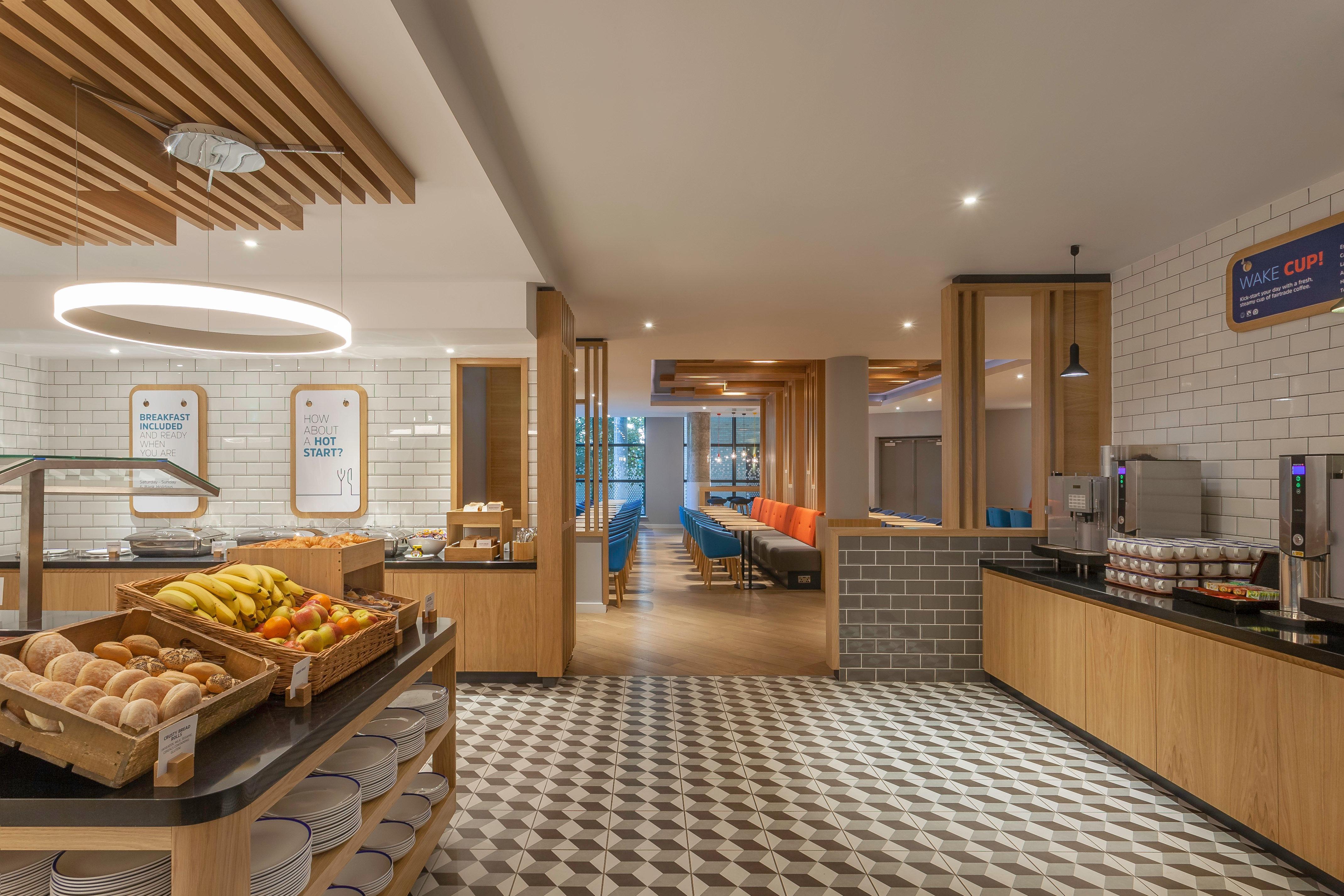 Holiday Inn Express Dublin-Airport By Ihg Santry Dış mekan fotoğraf